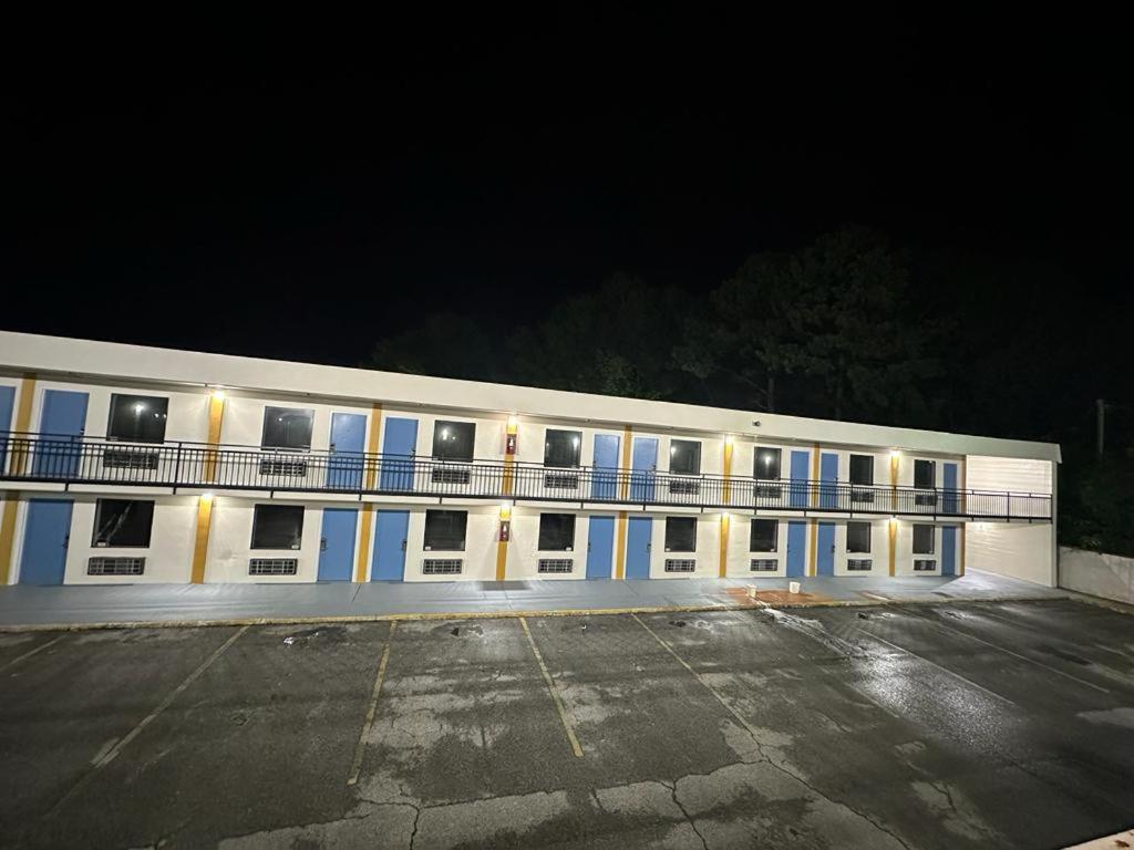 Lanett Inn Luaran gambar